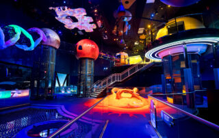KENNEDY-SPACE-CENTER-PEEL-AWAY-TEAR-OFF-C-KIDS-CRAWL-TUNNEL